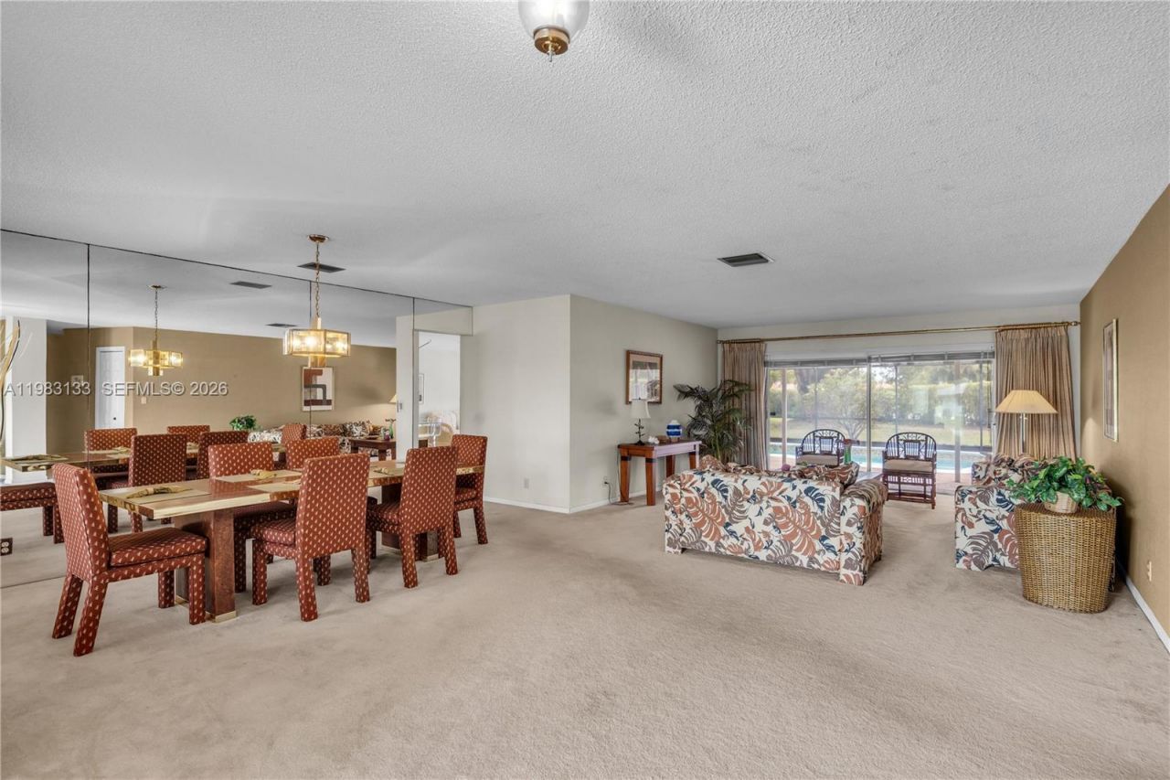 16623 Waters Edge Dr, Weston, FL 33326 Photo