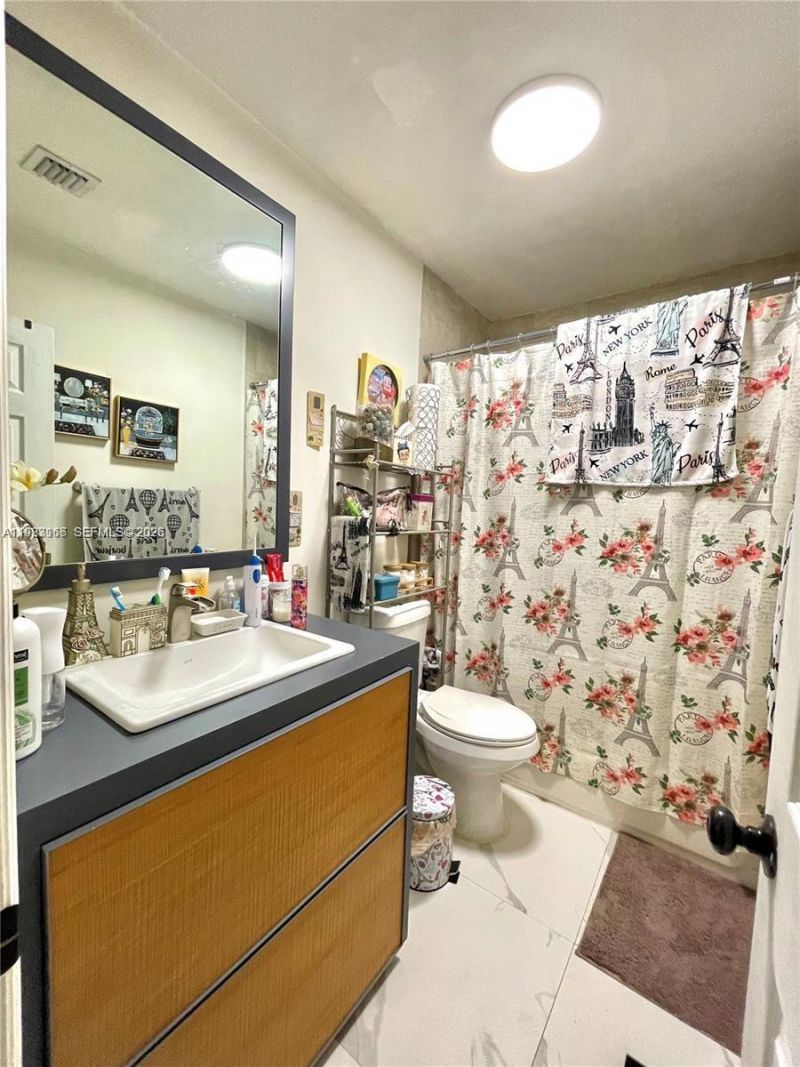 210 SW 65th Way, Pembroke Pines, FL 33023 Photo