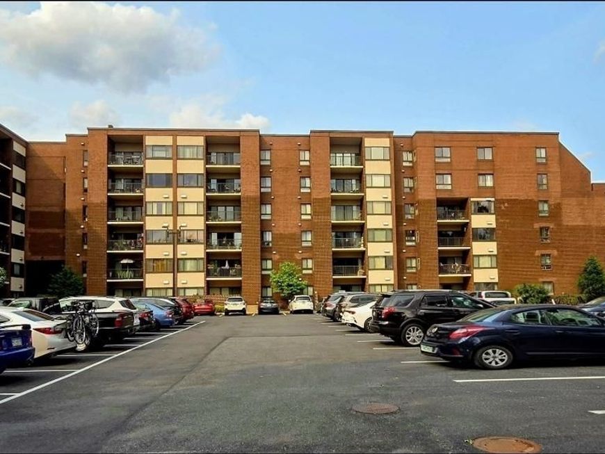 5100 Convent Lane, Unit 510, Philadelphia, PA 19114 Main Photo