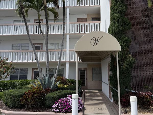 4022 Wolverton B, Boca Raton, FL 33434