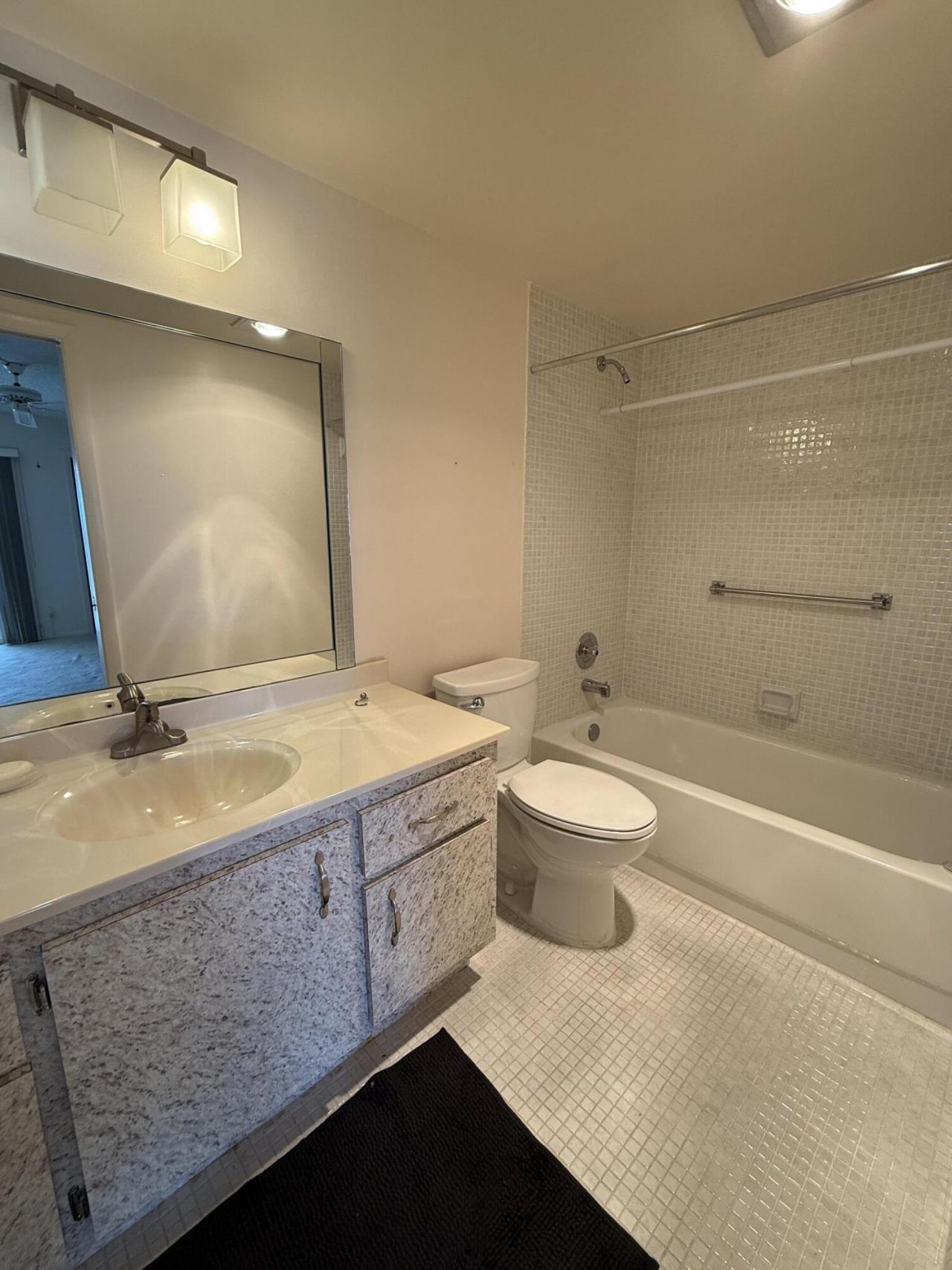 4022 Wolverton B, Boca Raton, FL 33434 Photo