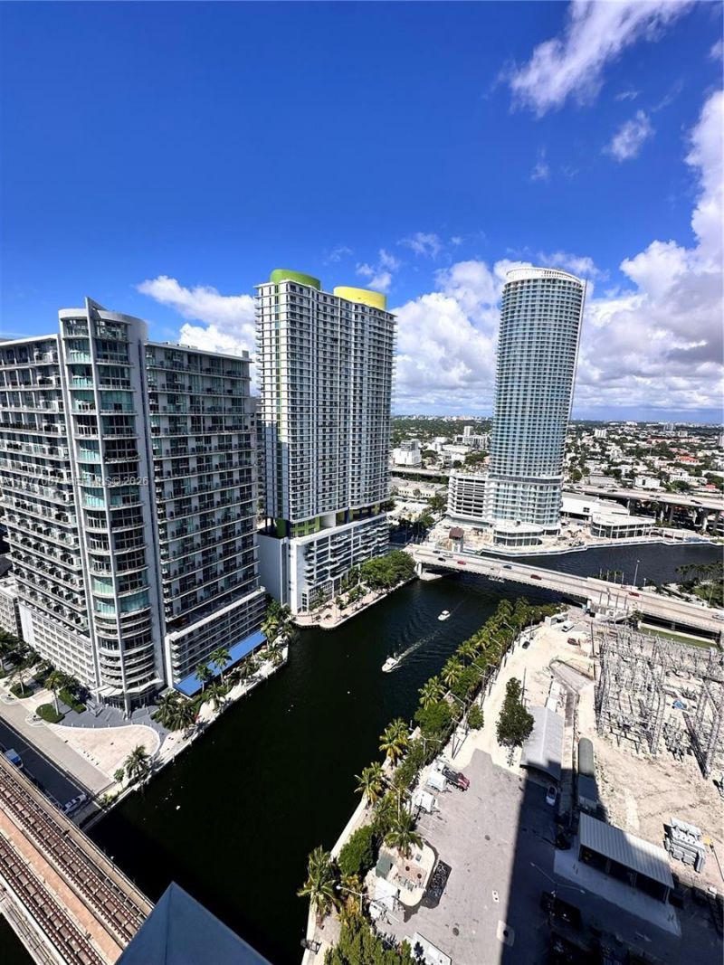 92 SW 3rd St, Unit 3105, Miami, FL 33130 Photo