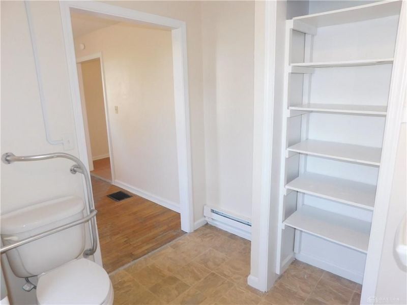 411 S Douglas Avenue, Unit 411, Springfield, OH 45505 Photo 10