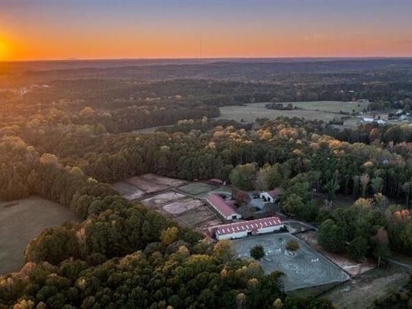 3055A Spring Hill Drive, Monroe, GA 30656