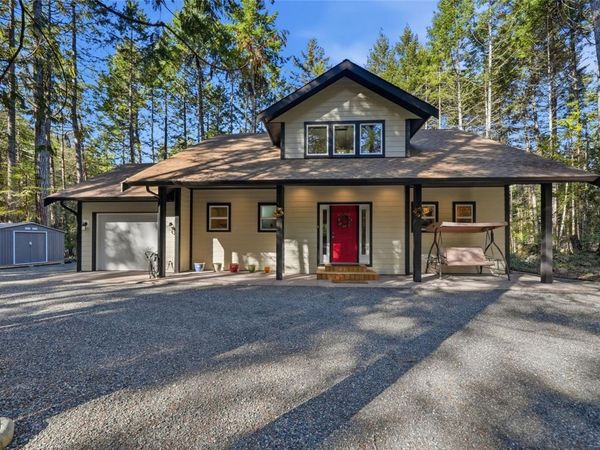 272 James Way , Gabriola Island, BC V0R 1X1