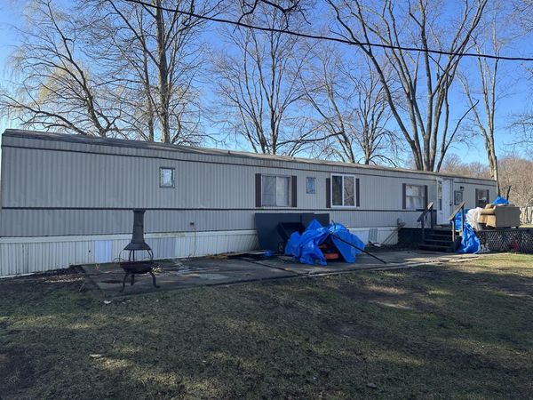 1125 E 400 S , Knox, IN 46534