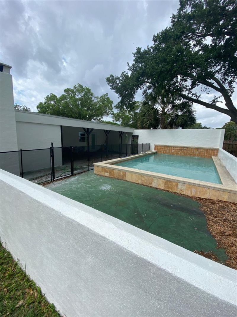 706 S Pearl Circle , Brandon, FL 33510 Photo