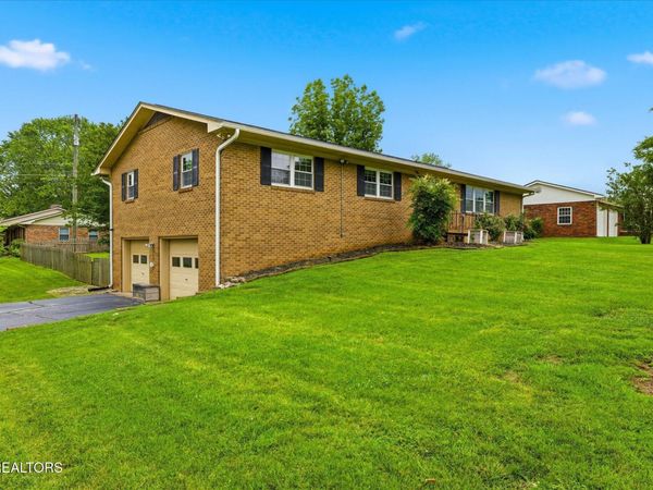 7552 Berkshire Blvd, Powell, TN 37849