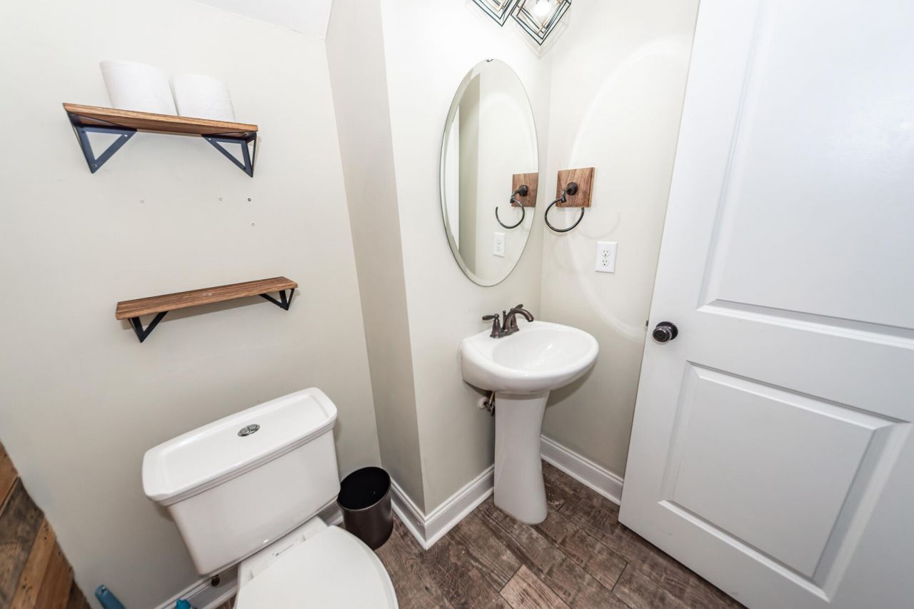 416 Spectrum Road Photo 12