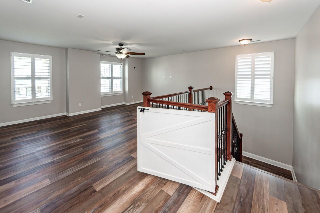 416 Spectrum Road Photo 32