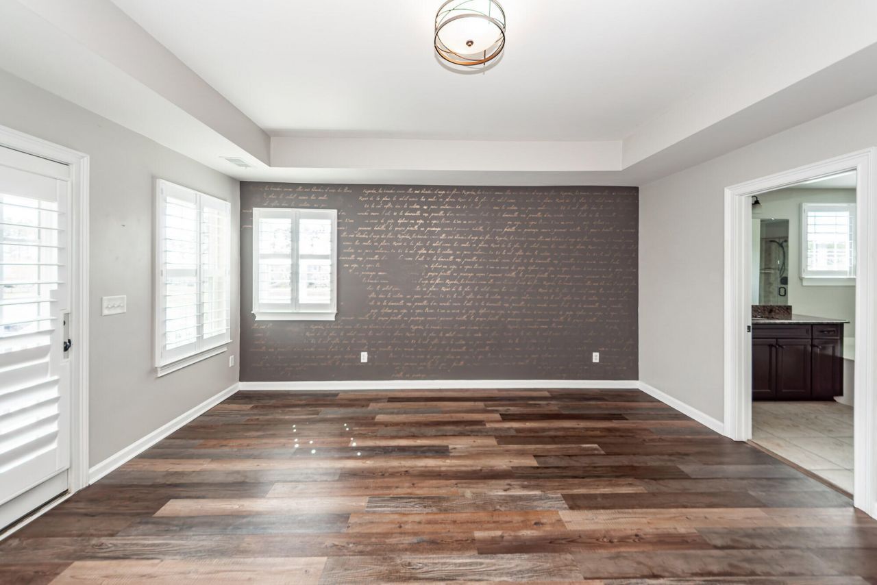 416 Spectrum Road Photo 33