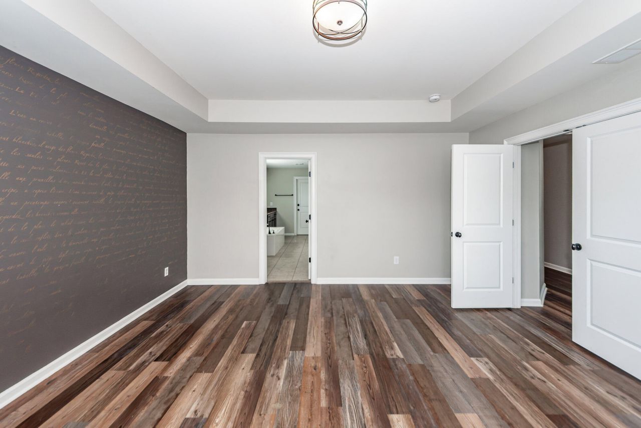 416 Spectrum Road Photo 34