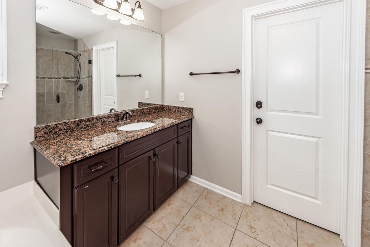 416 Spectrum Road Photo 41