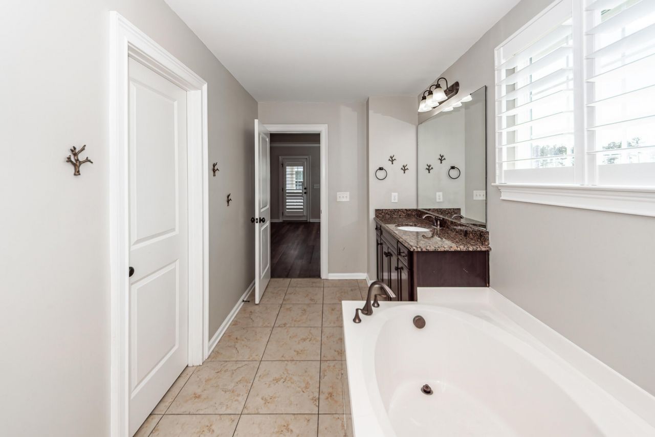 416 Spectrum Road Photo 43