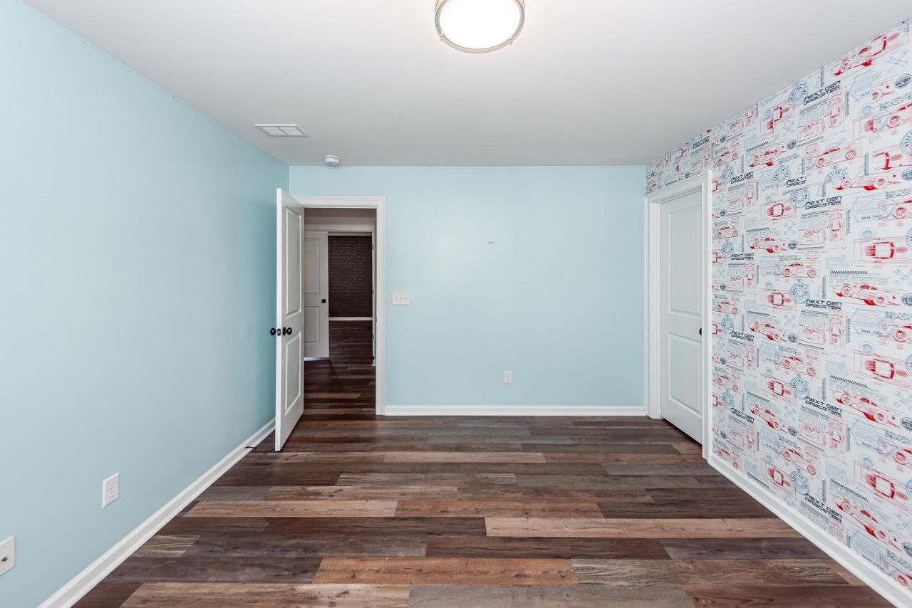 416 Spectrum Road Photo 48