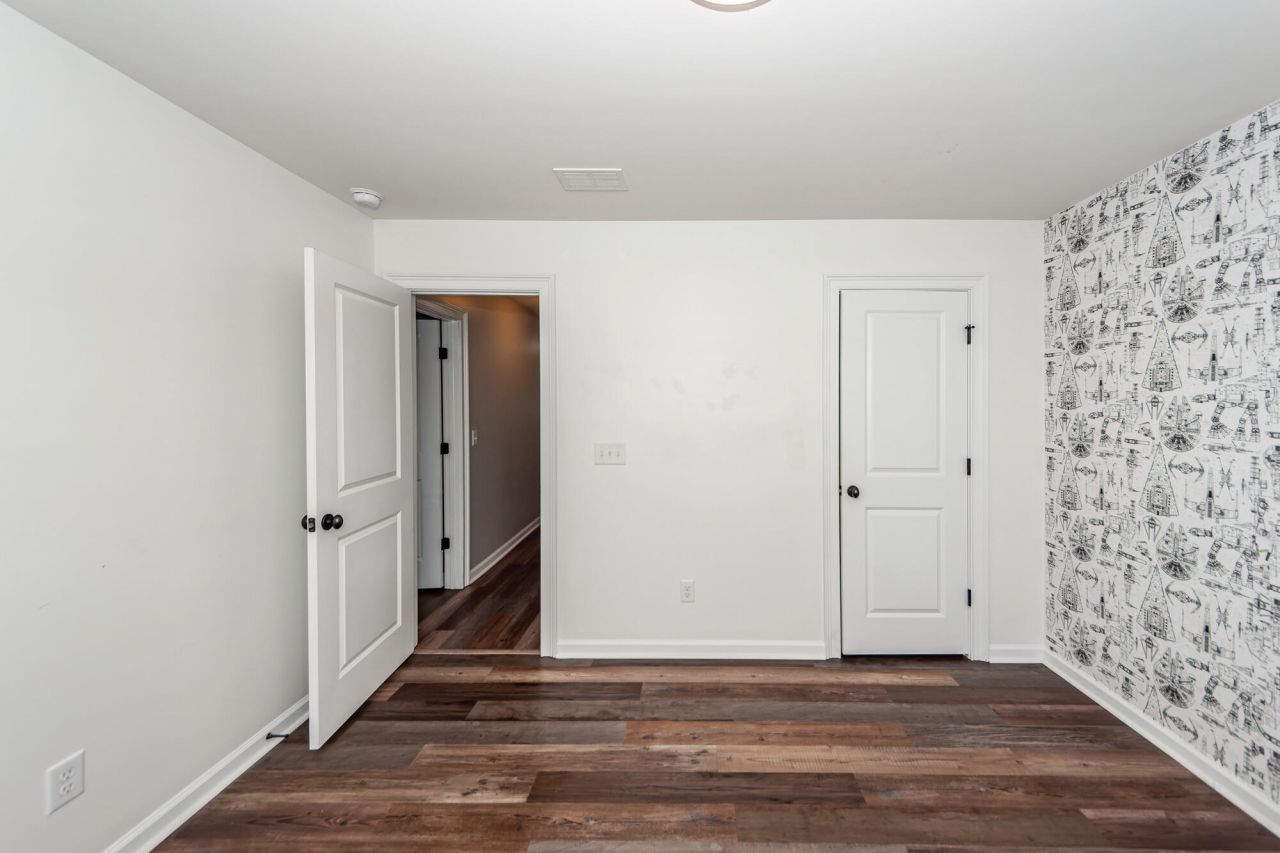 416 Spectrum Road Photo 54