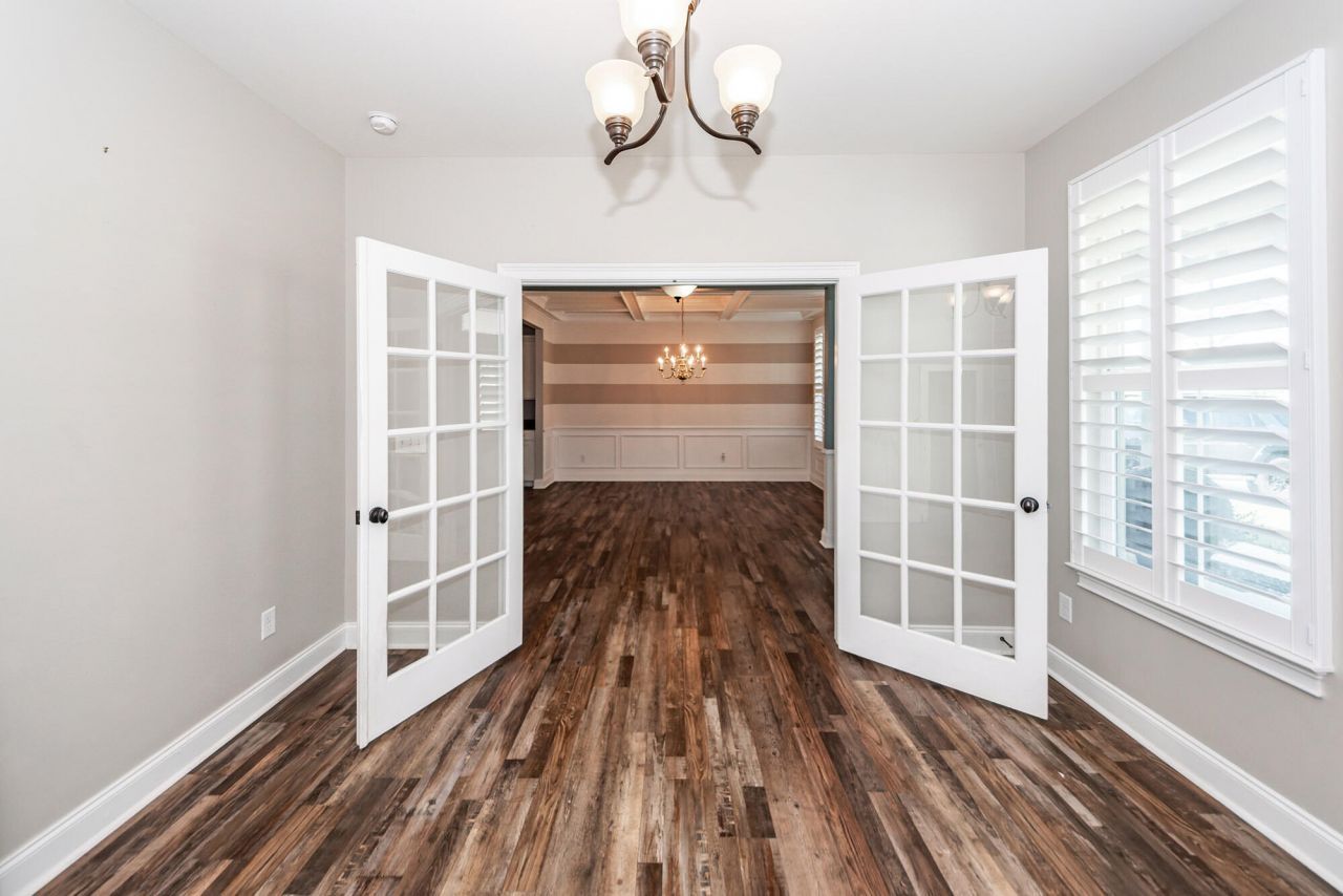 416 Spectrum Road Photo 6