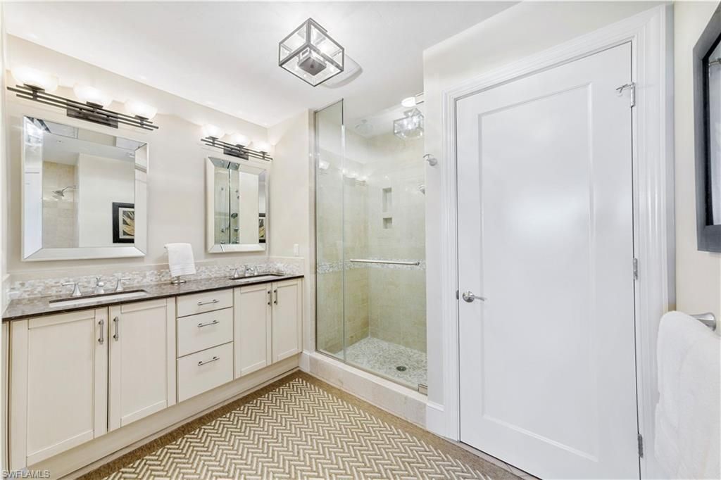 9123 Strada Pl, Unit 7207, Naples, FL 34108 Photo