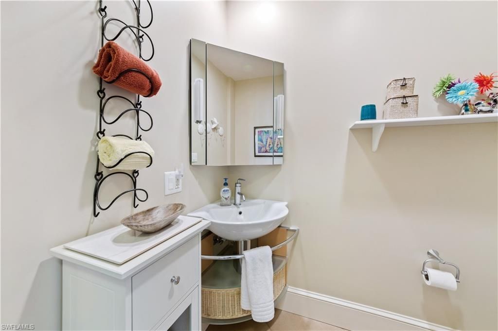 9123 Strada Pl, Unit 7207, Naples, FL 34108 Photo