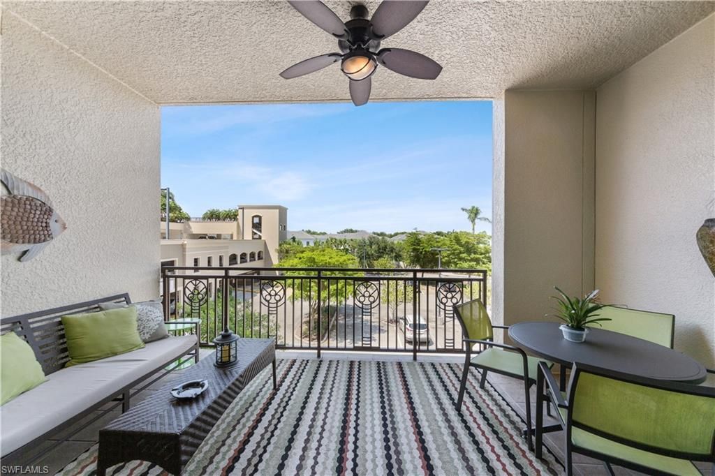 9123 Strada Pl, Unit 7207, Naples, FL 34108 Photo