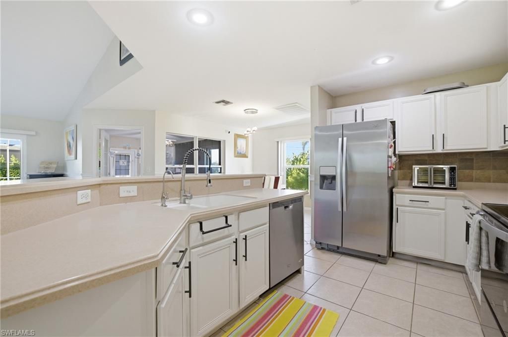 1112 SW 9th Ct, Cape Coral, FL 33991 Photo