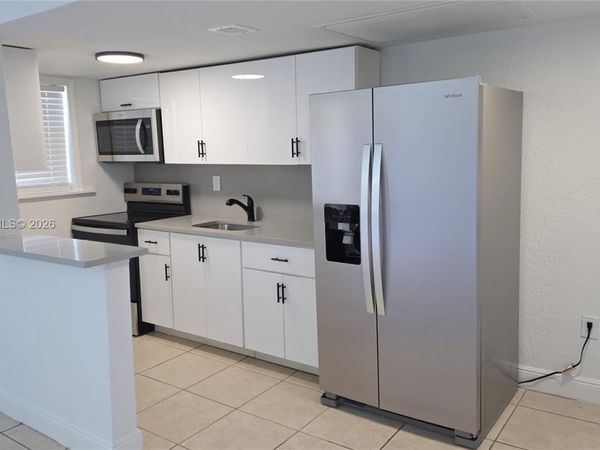 3901 SW 112th Ave, Unit 38, Miami, FL 33165