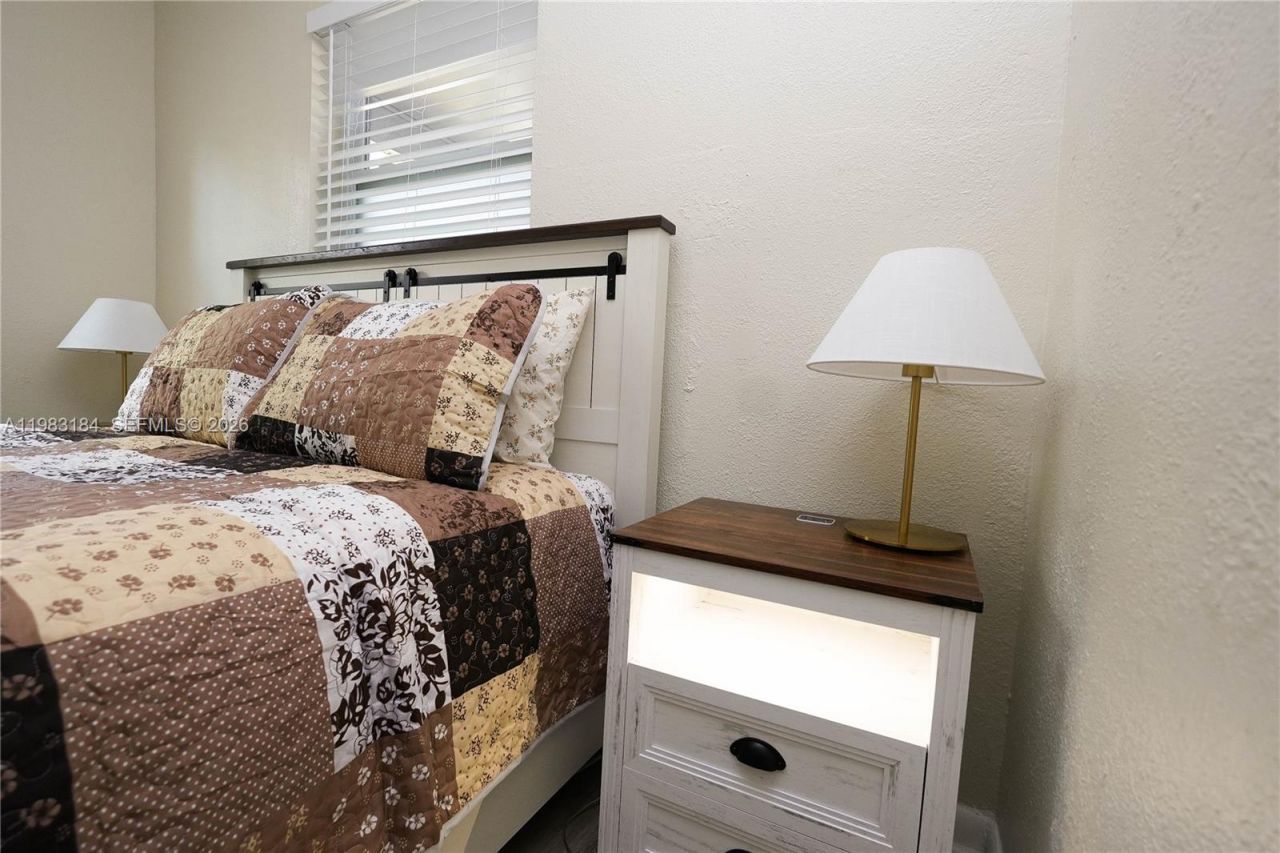 742 Granada St , Unit A, Fort Pierce, FL 34949 Photo