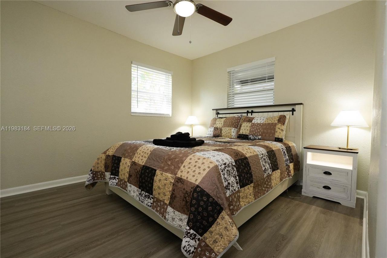 742 Granada St , Unit A, Fort Pierce, FL 34949 Photo