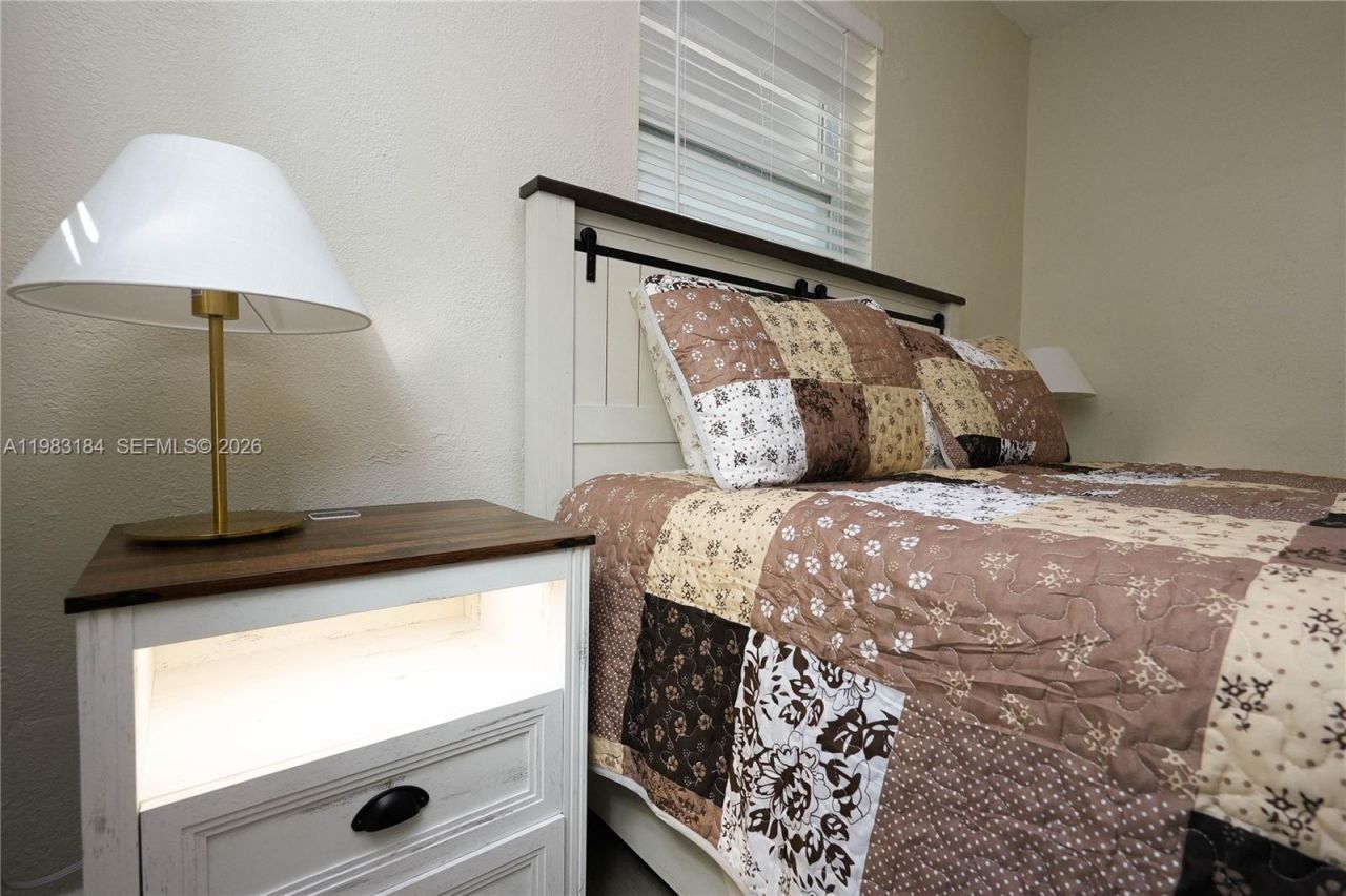 742 Granada St , Unit A, Fort Pierce, FL 34949 Photo