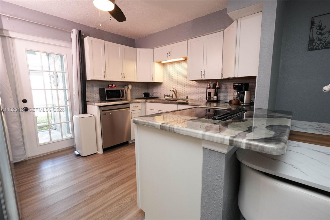 742 Granada St , Unit A, Fort Pierce, FL 34949 Photo