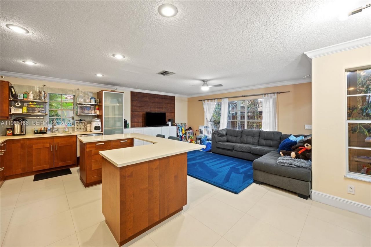 2721 Montevideo Ave, Cooper City, FL 33026 Photo