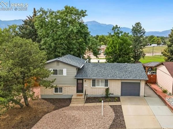 1414 Martin Drive, Colorado Springs, CO 80915
