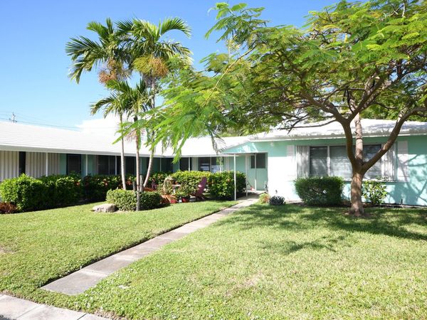 1216 Cabana Road, Unit 4, Singer Island, FL 33404