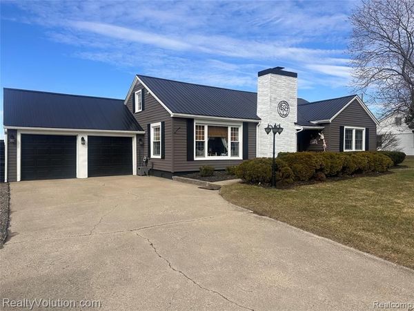 3034 W Oregon Road, Oregon Twp, MI 48446