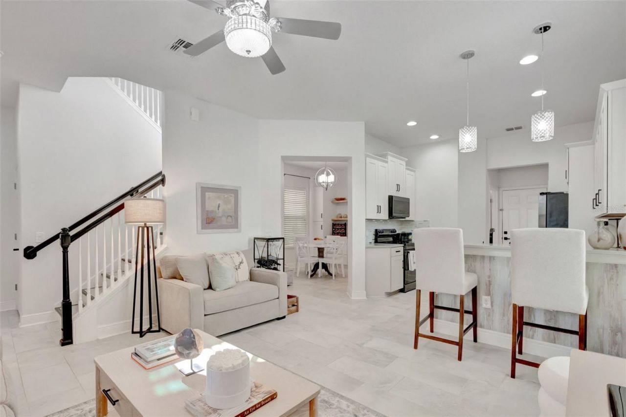 4892 Beach Boulevard, Orlando, FL 32803 Photo