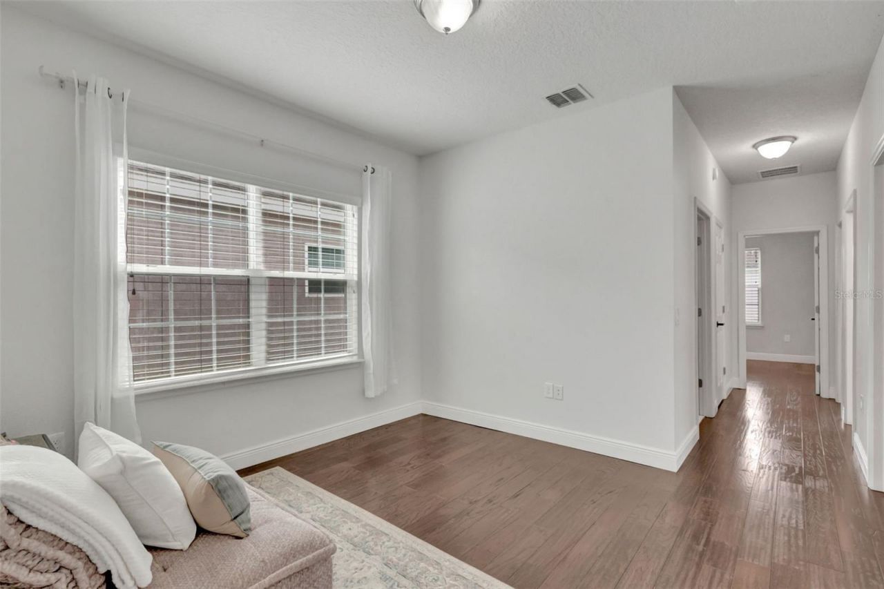 4892 Beach Boulevard, Orlando, FL 32803 Photo