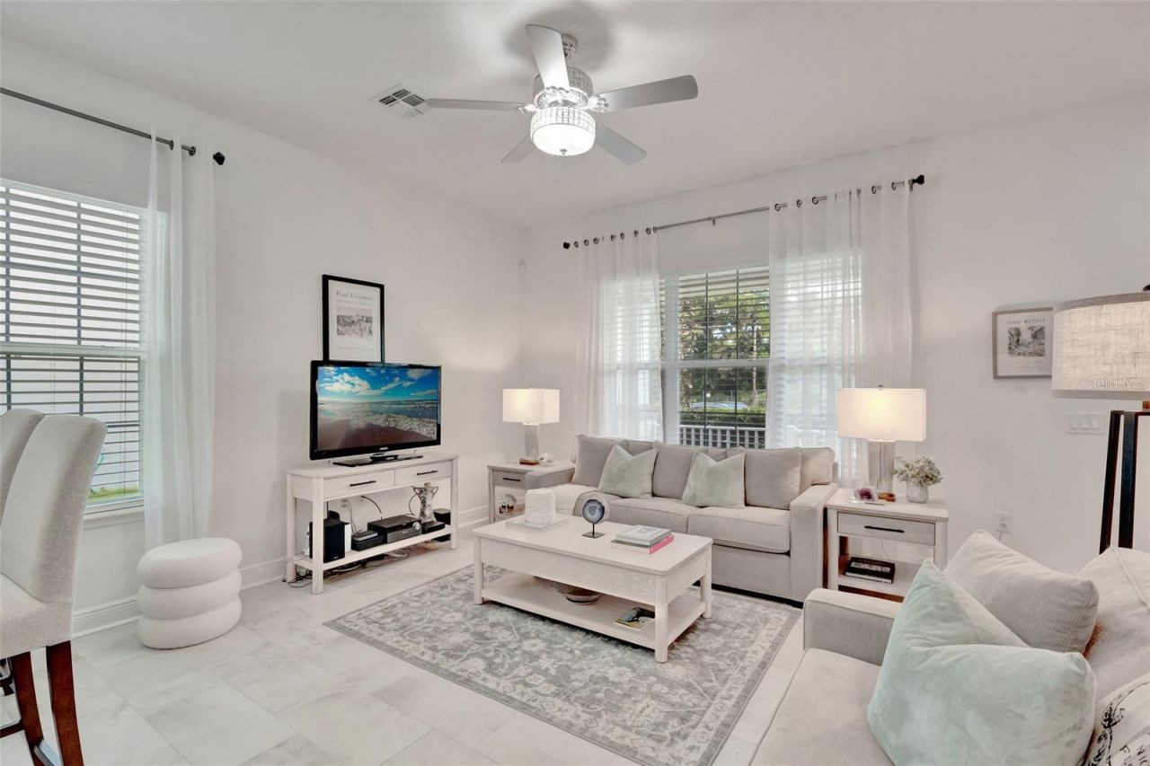 4892 Beach Boulevard, Orlando, FL 32803 Photo