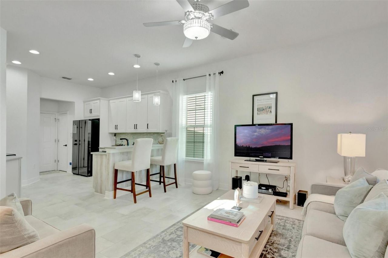 4892 Beach Boulevard, Orlando, FL 32803 Photo