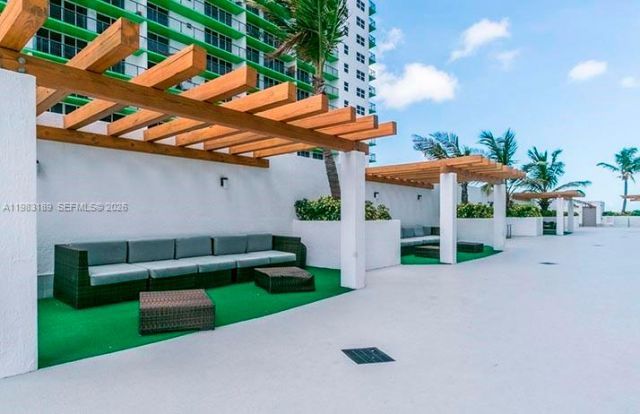 1750 N Bayshore Dr , Unit 1104, Miami, FL 33132 Photo