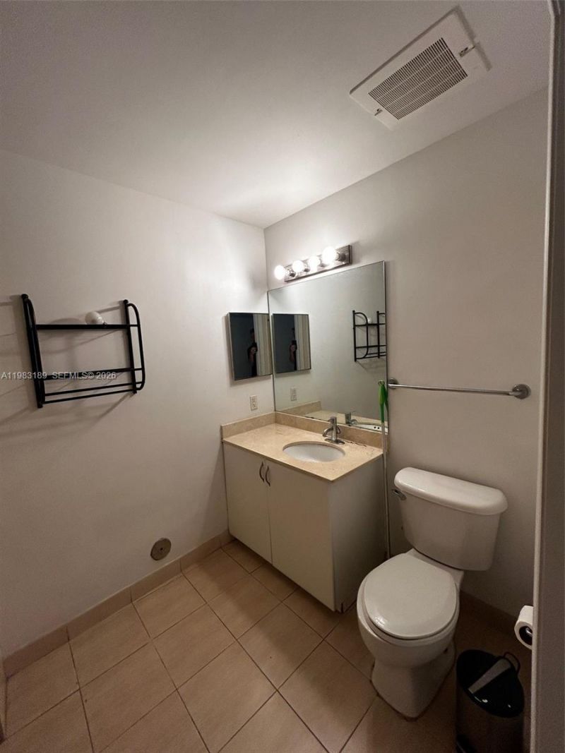 1750 N Bayshore Dr , Unit 1104, Miami, FL 33132 Photo