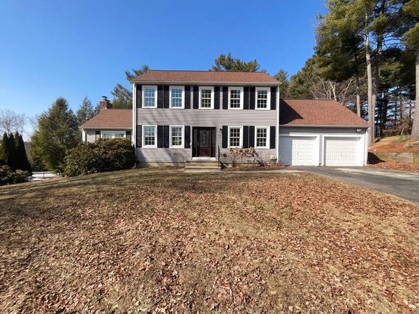 5 Tracy Ann Dr, Grafton, MA 01536