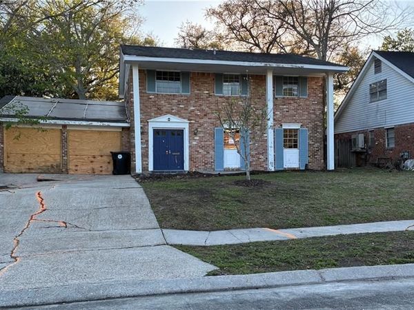 3943 S PIN OAK Avenue, New Orleans, LA 70131