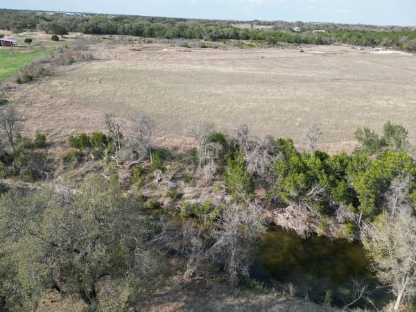 117 Scotty LN, Liberty Hill, TX 78642