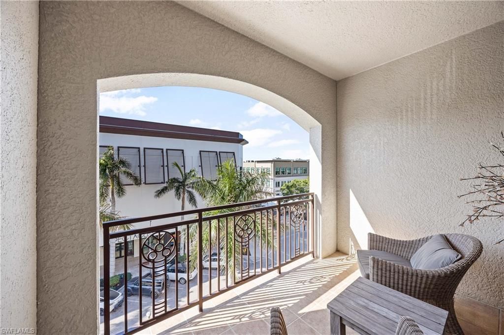 9123 Strada Pl, Unit 7404, Naples, FL 34108 Photo
