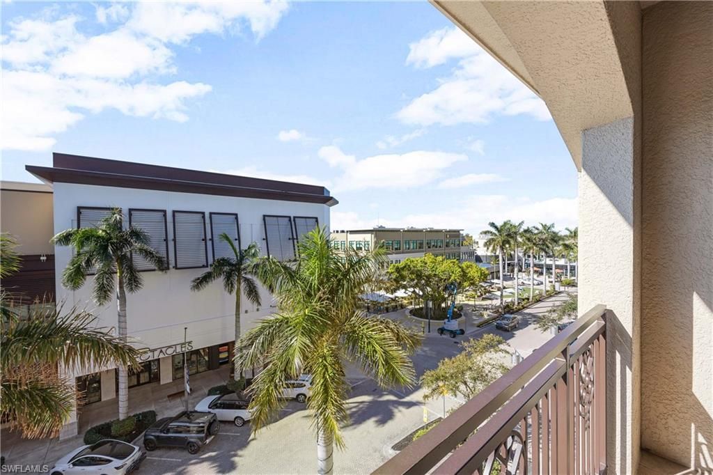 9123 Strada Pl, Unit 7404, Naples, FL 34108 Photo