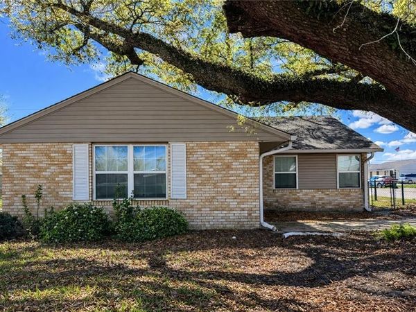 181 ROSALIE Drive , Avondale, LA 70094