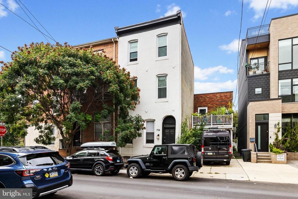 726 S 19th Street, Philadelphia, PA 19146 Main Photo