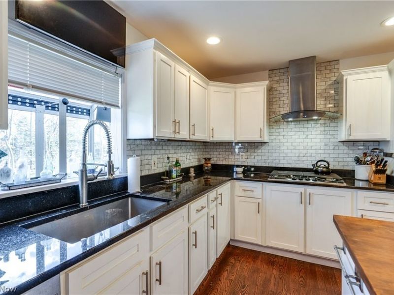 568 Hampshire Road , Fairlawn, OH 44333 Photo 18