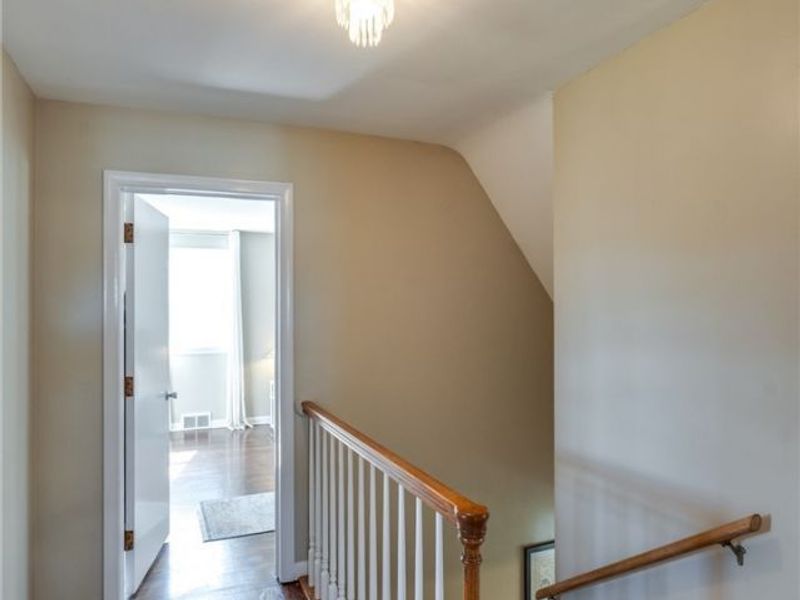 568 Hampshire Road , Fairlawn, OH 44333 Photo 25