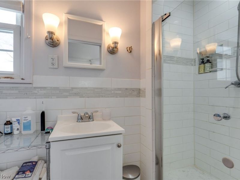 568 Hampshire Road , Fairlawn, OH 44333 Photo 28